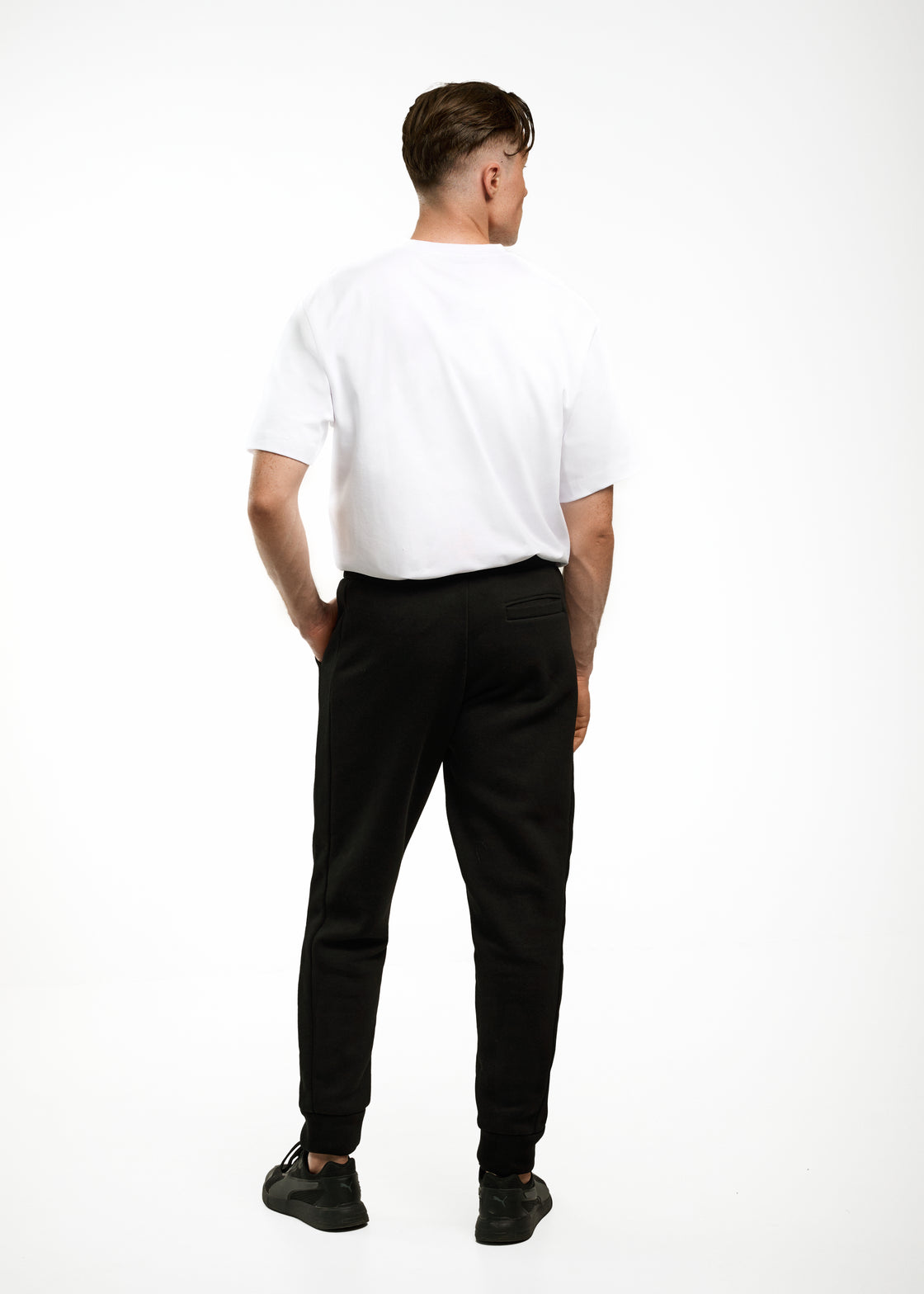 Joggers • 1